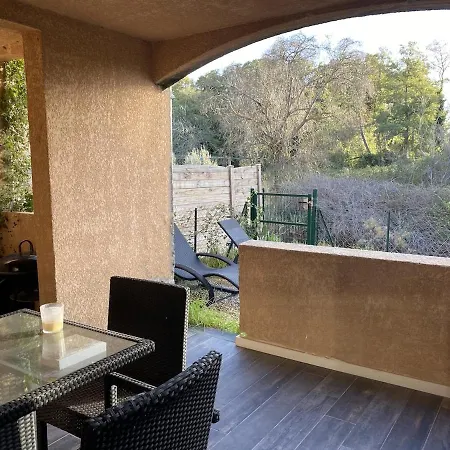 Confort Centre De Florent Avec Jardin Апартаменты