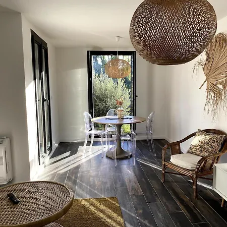 公寓 Confort Centre De Florent Avec Jardin