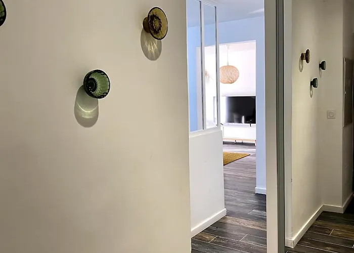 Confort Centre De Florent Avec Jardin شقة